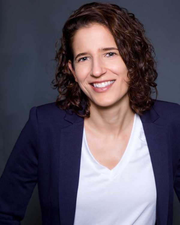 Alyssa O'Krent, PT, DPT, OCS: owner of AOK Physical Therapy